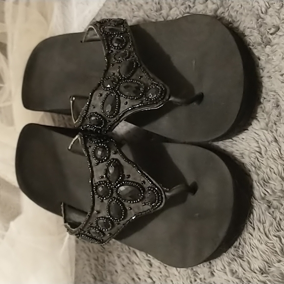 🎈3/$12! Jeweled Thong Sandals! - Picture 10 of 10
